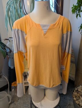 NWT FP Movement Light Papaya/Grey Raglan Cropped Dolman LS Top Sz M Ret 60.00